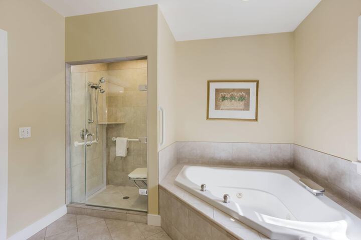 The Palmer House Resort an Ascend Collection Hotel