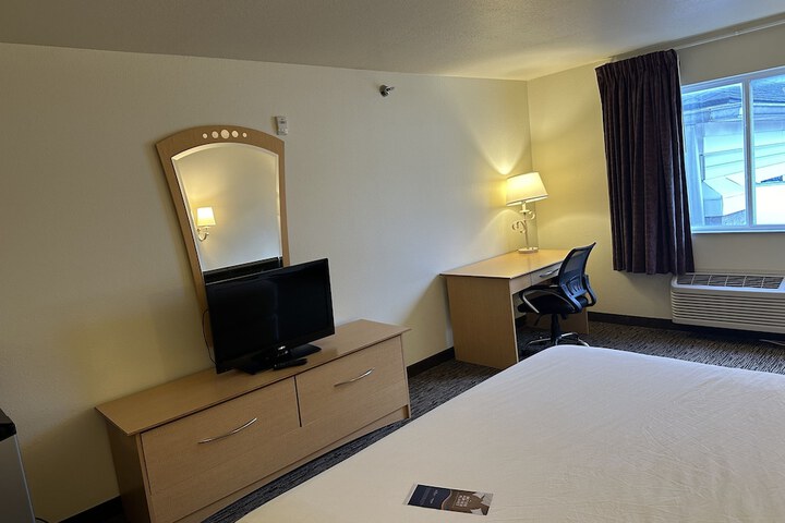 Room 35 of 46