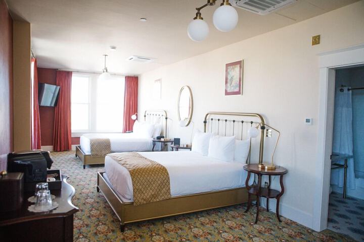Room 29 of 47