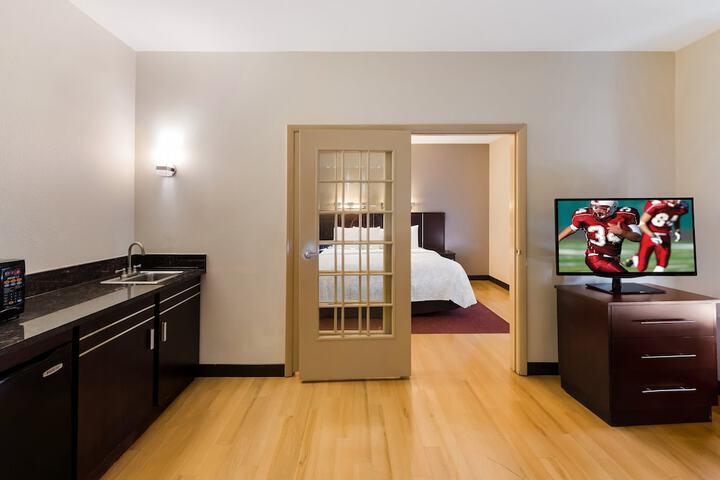 Red Roof Inn PLUS+ Columbus Downtown-Convention Center