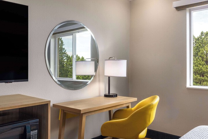 Days Inn by Wyndham Williams