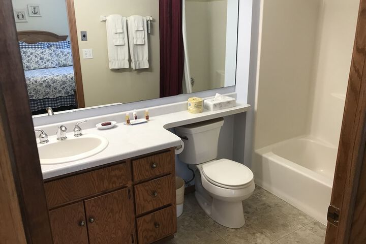 Room 52 of 157
