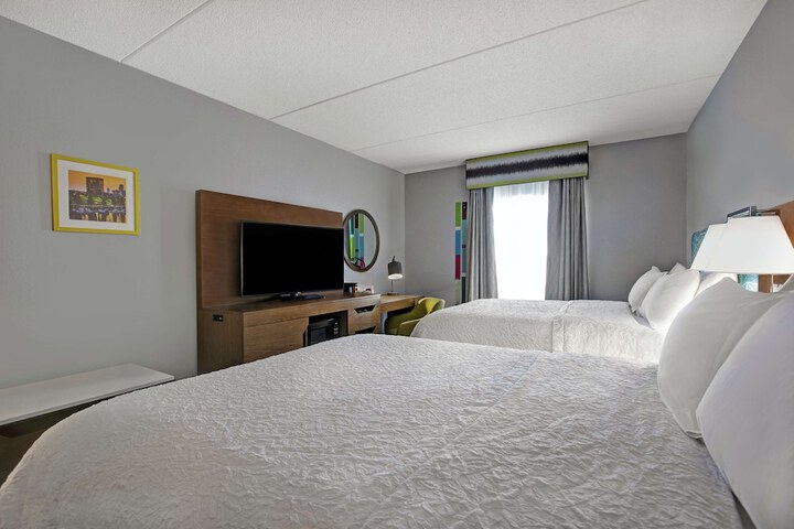 Room 13 of 44