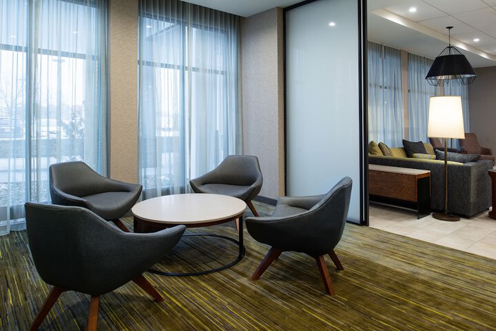 Business Center 53 of 54