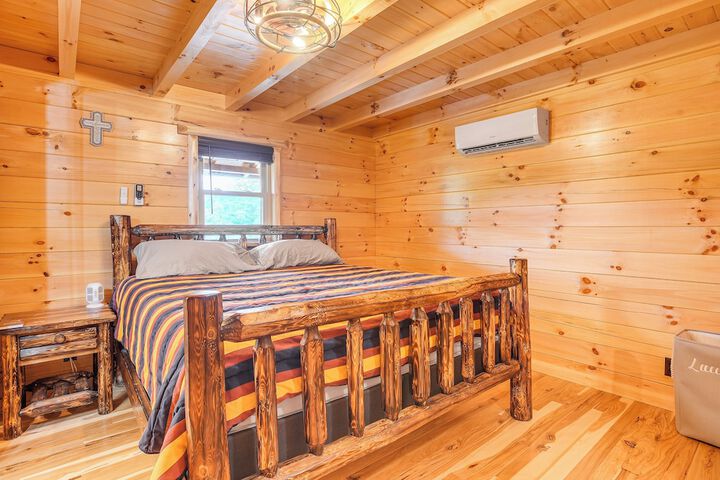 Hike & Fish! Cabin Near Hocking Hills State Park
