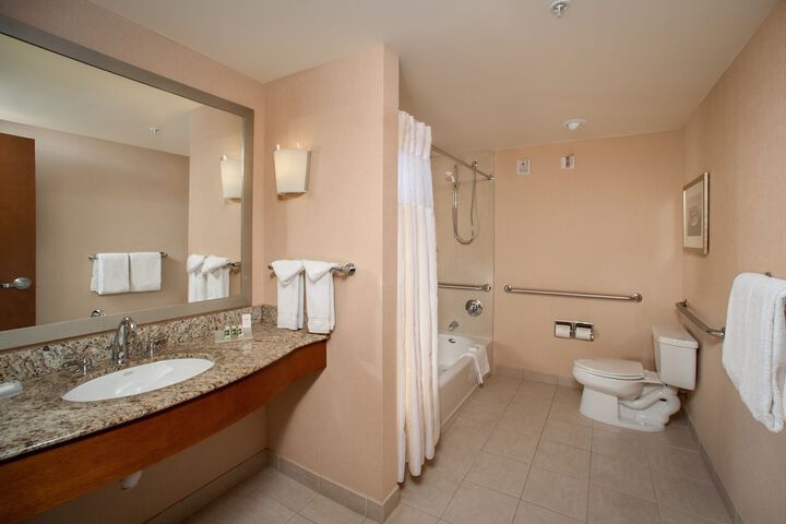 Hilton Garden Inn Portland Downtown Waterfront