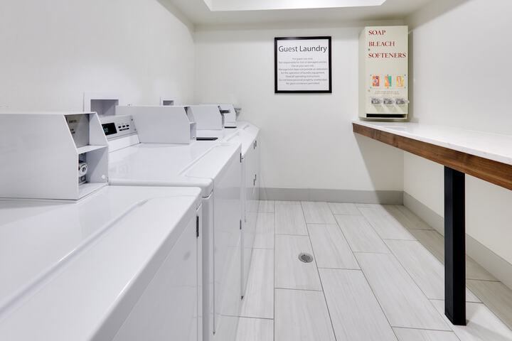 Holiday Inn Express Hotel & Suites Scottsbluff-Gering by IHG