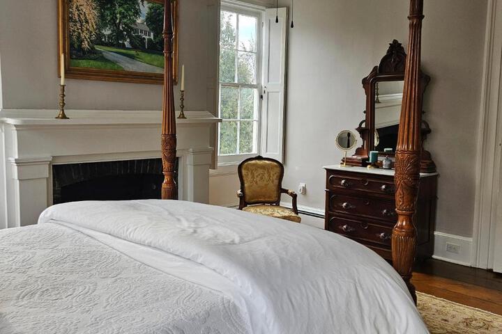 Peach Grove House