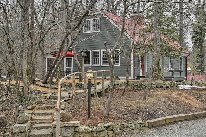 Warm + Peaceful Home w / Fire Pit on Haw River