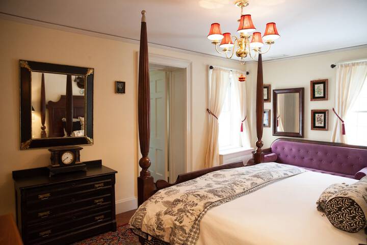 Room 50 of 74