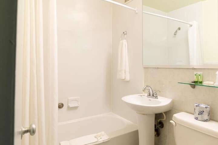 Room 14 of 23