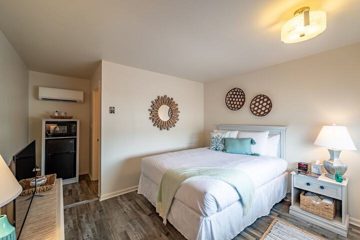 Ocean Glass Inn
