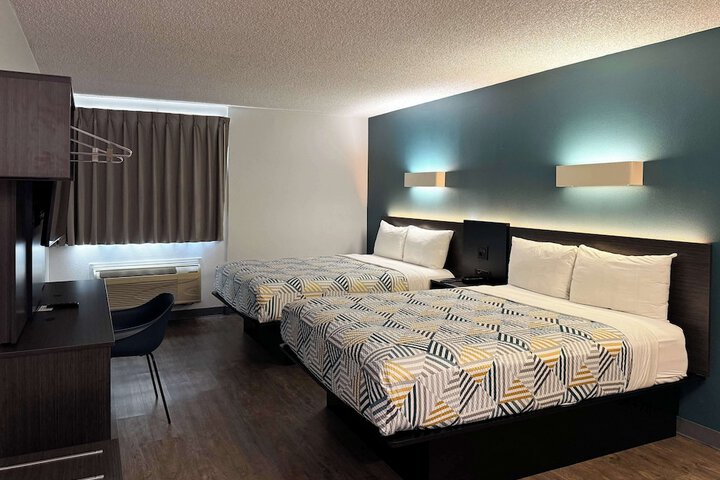 Room 12 of 20