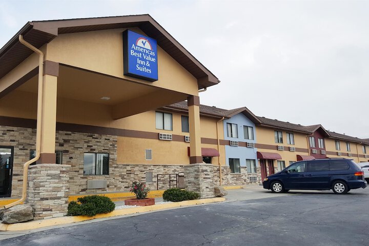 Americas Best Value Inn & Suites Harrisonville