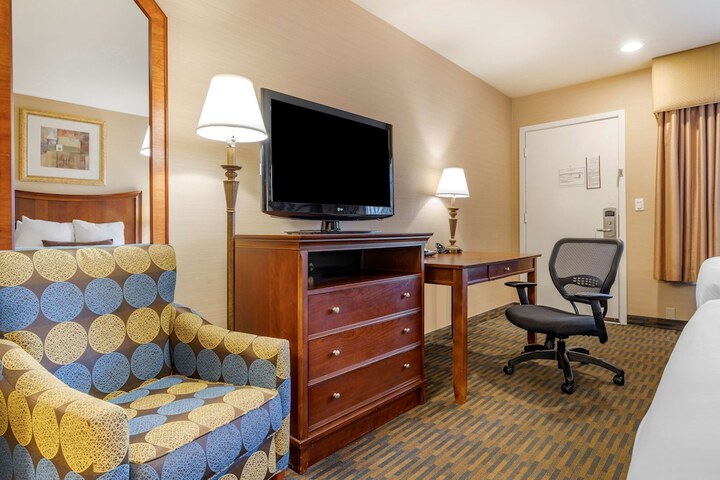 Room 19 of 33
