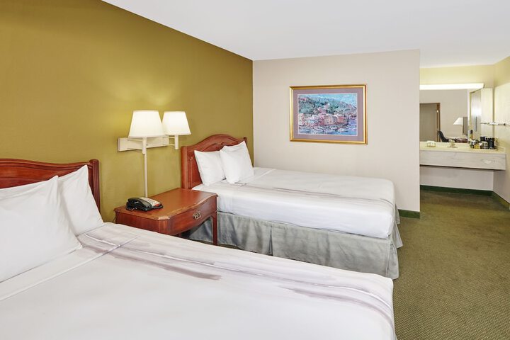Room 6 of 23
