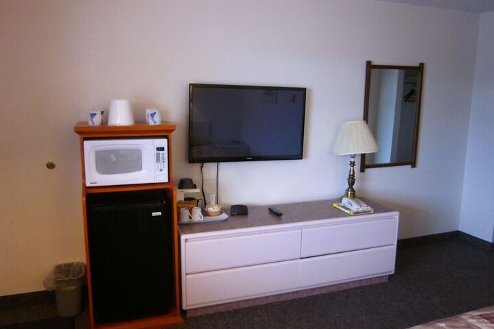 Room 13 of 17