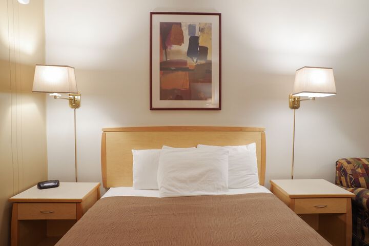 Room 22 of 42