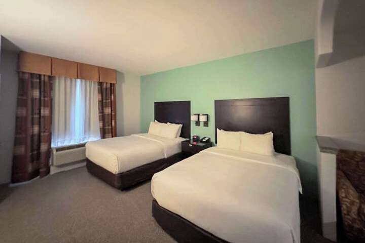 Room 27 of 56