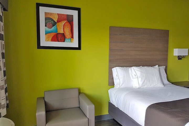 Empire Inn Cypress