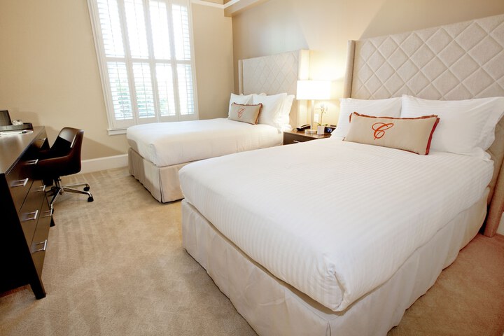 Room 6 of 24