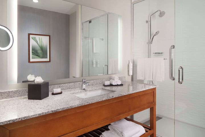 Embassy Suites by Hilton Sarasota FL