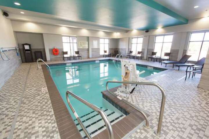 Pool 32 of 200