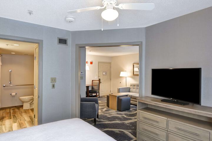 Room 22 of 43