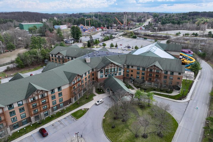 Great Escape Lodge & Indoor Waterpark