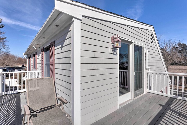 3 Mi to Dtwn & Beach! Bristol Home w / Patio
