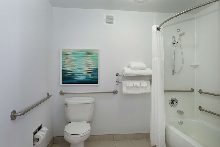 Room 20 of 38