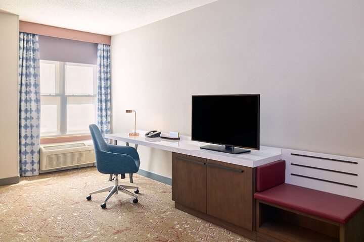 Room 34 of 59