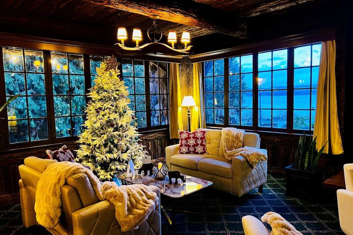 Lounge 61 of 68