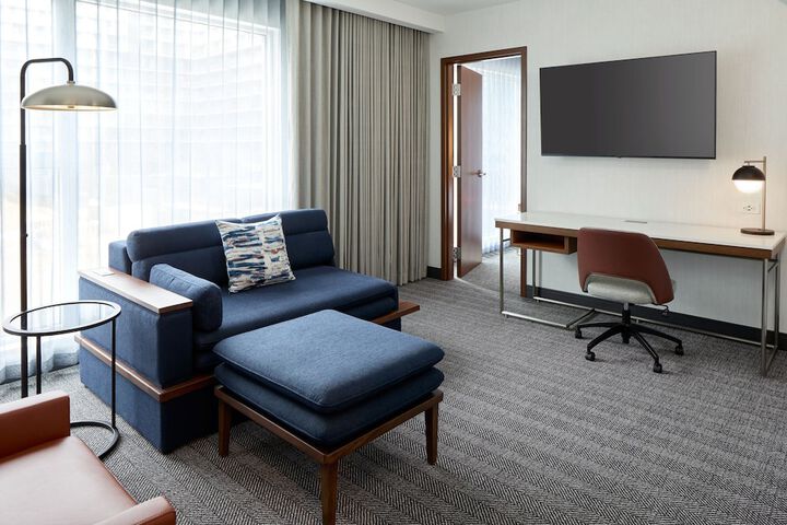 Courtyard by Marriott Montreal Laval