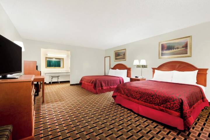 Room 12 of 17