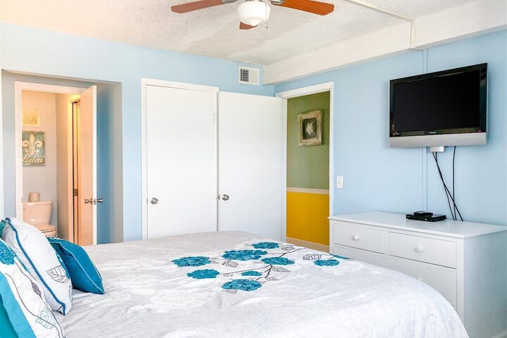 Room 27 of 62