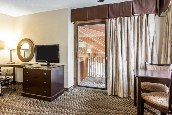 Room 21 of 33