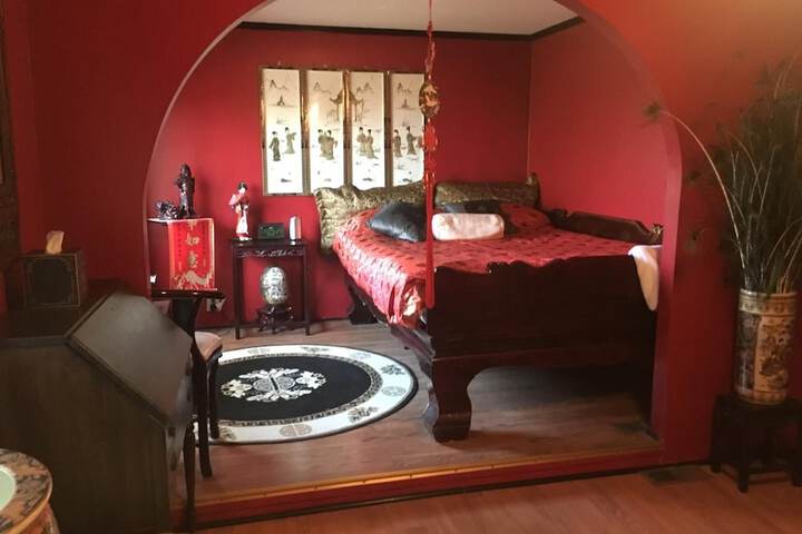 Shady Lady Bed & Breakfast