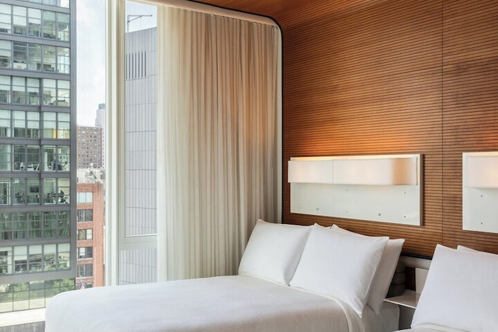 Room 32 of 110