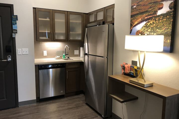 Staybridge Suites Wisconsin Dells - Lake Delton by IHG