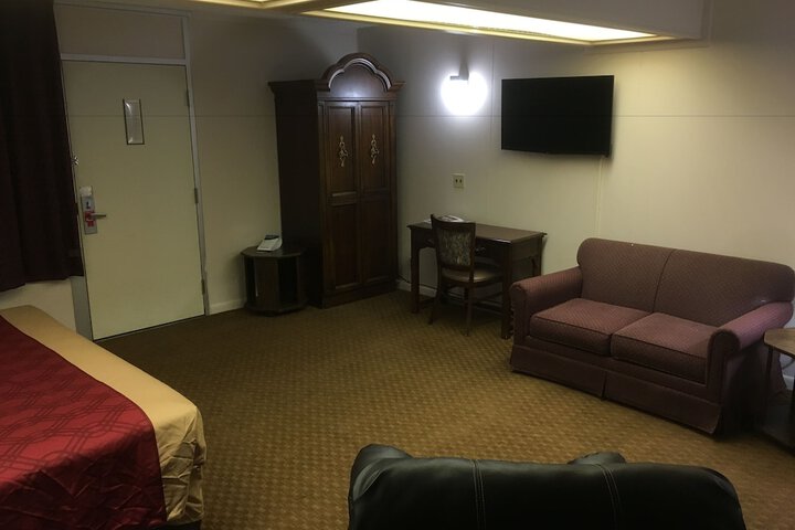 Room 18 of 39