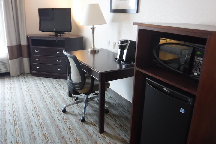 Room 21 of 32