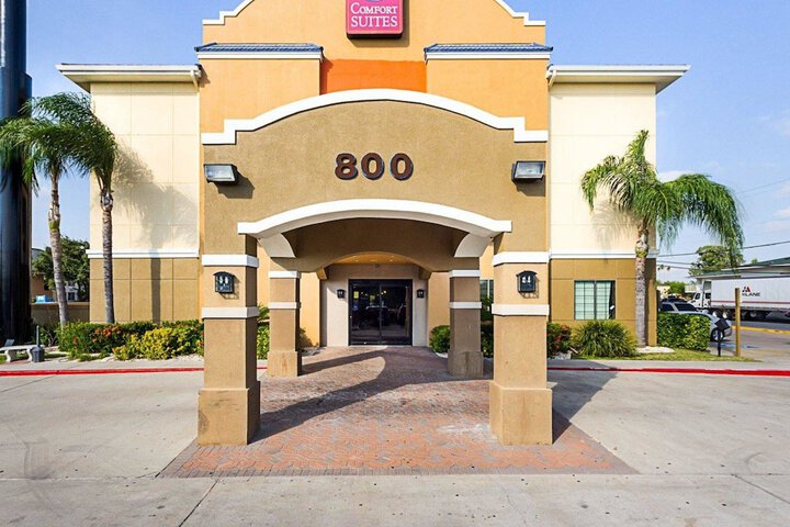 Hotel 4 of 32