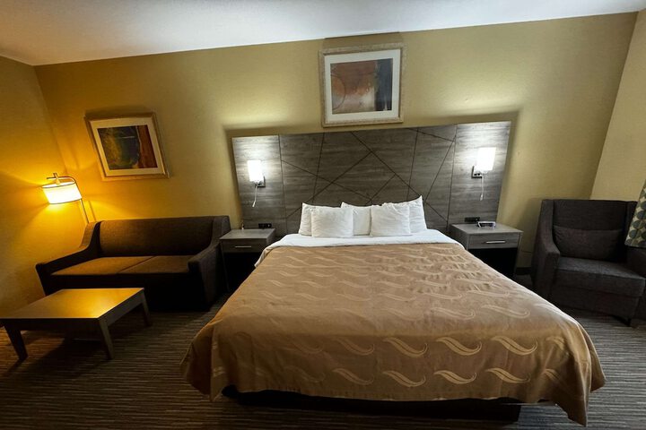 Room 37 of 44