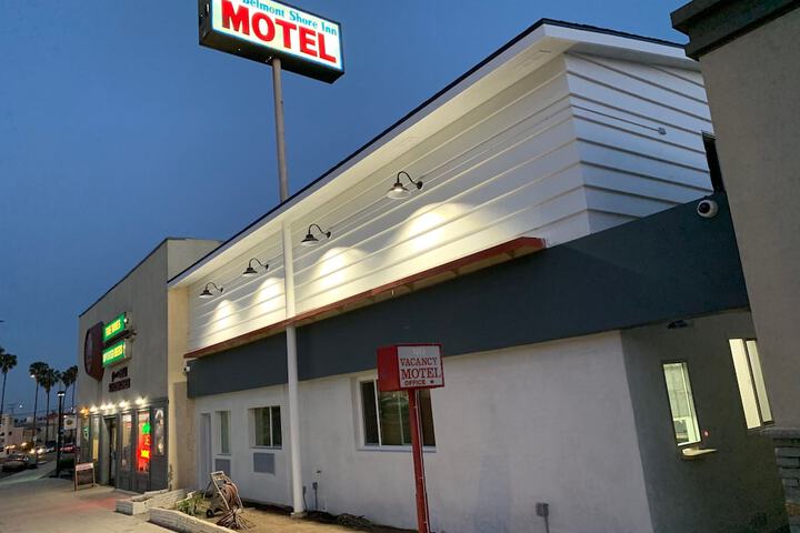 Hotel 2 of 67