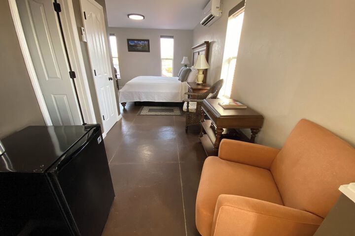 Room 58 of 136