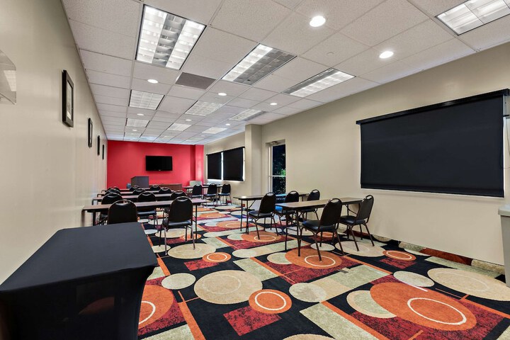 Quality Inn Wayne - Fairfield Area