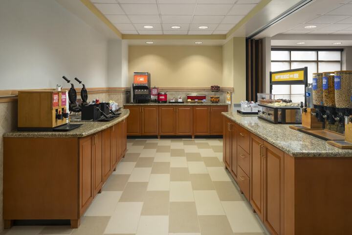 Hampton Inn Elmira / Horseheads