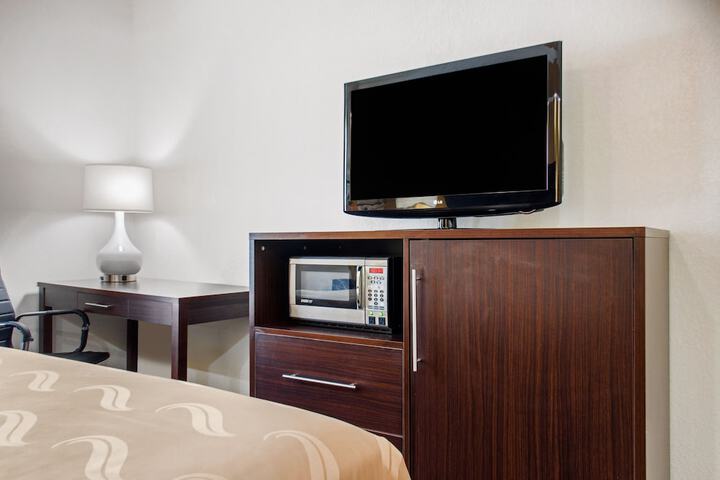 Room 15 of 34