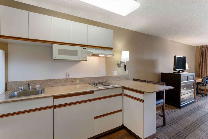 Room 19 of 28